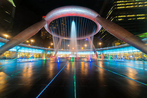 fountain-show-fountain-wealth-suntec-tower-singapore 600pxjpg