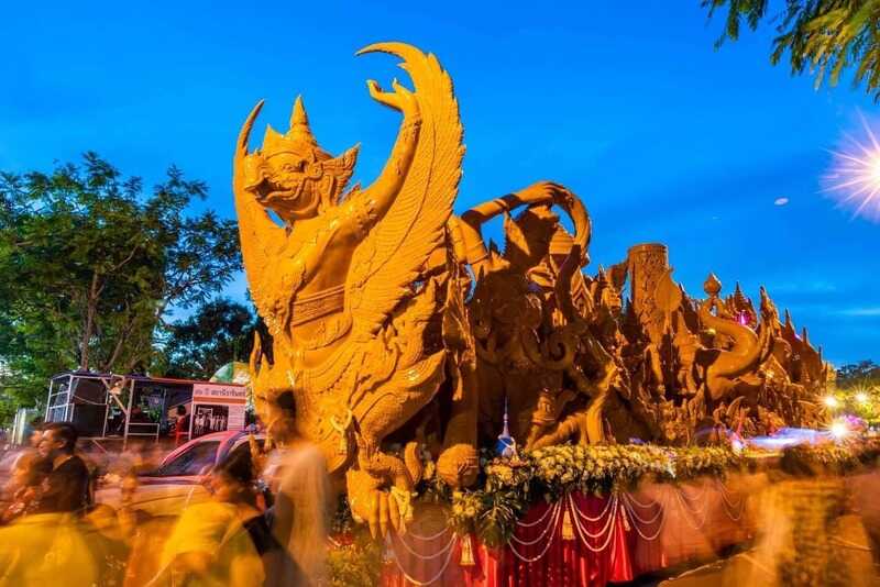 Lễ Hội Té Nước Thái Lan, Còn 6 Lễ Hội Khác Để "Cháy Hết Mình"